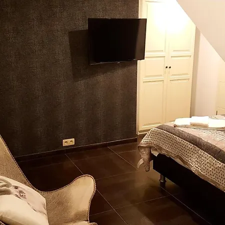 Les Etangs Du Thioux 3* マルメディ