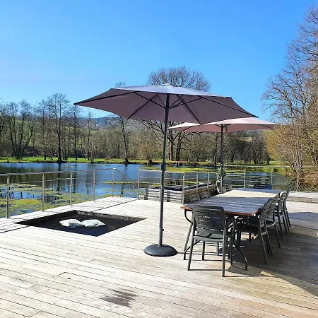 Les Etangs Du Thioux 4*