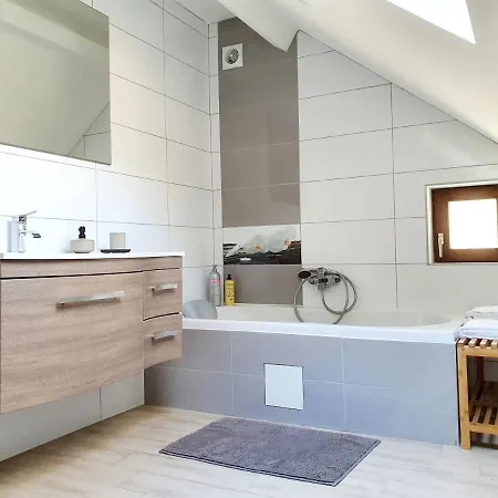 Les Etangs Du Thioux ベッド・アンド・ブレックファスト