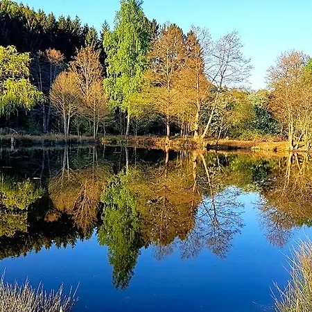 Les Etangs Du Thioux Bed & Breakfast